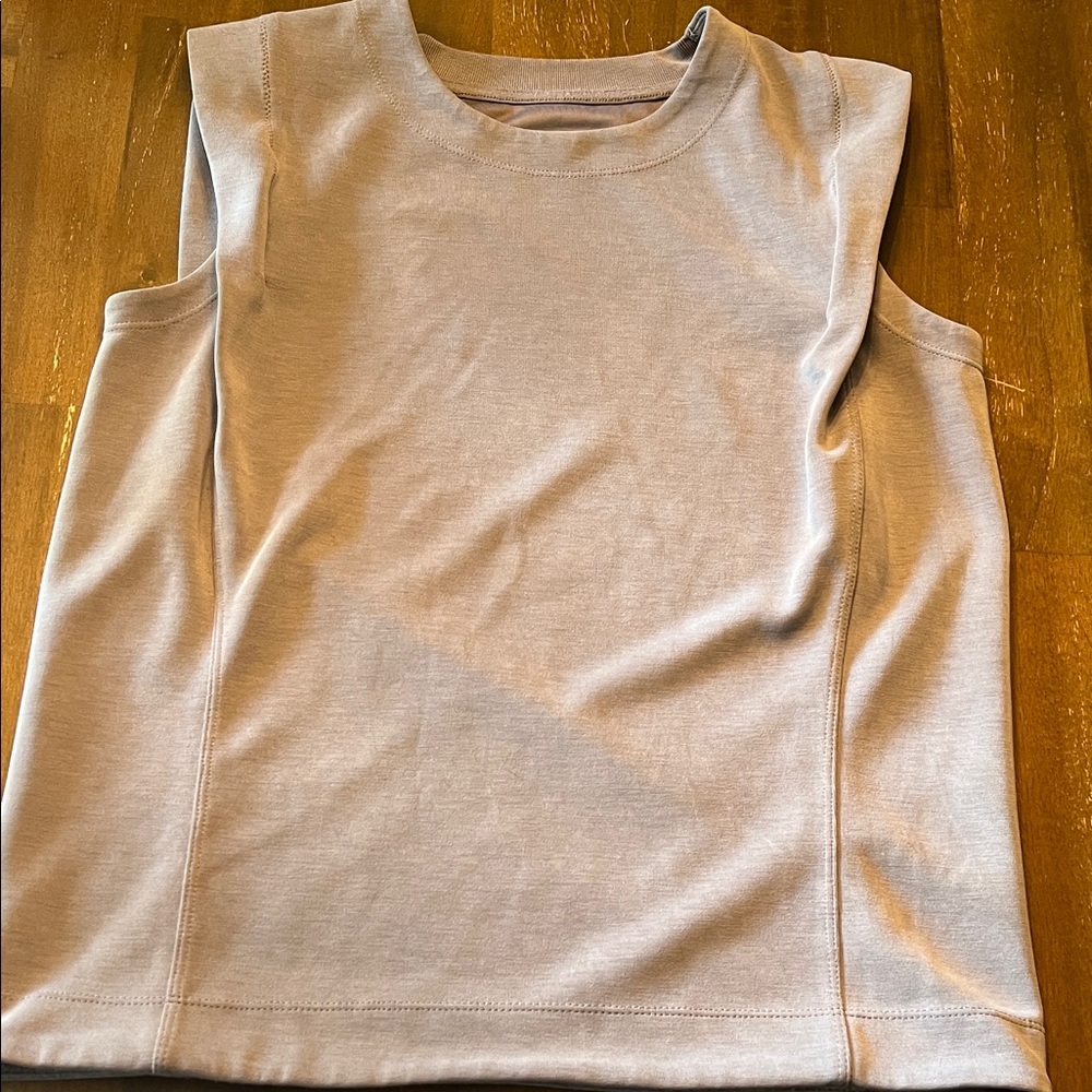 Athleta super soft  Sleeveless Top xs